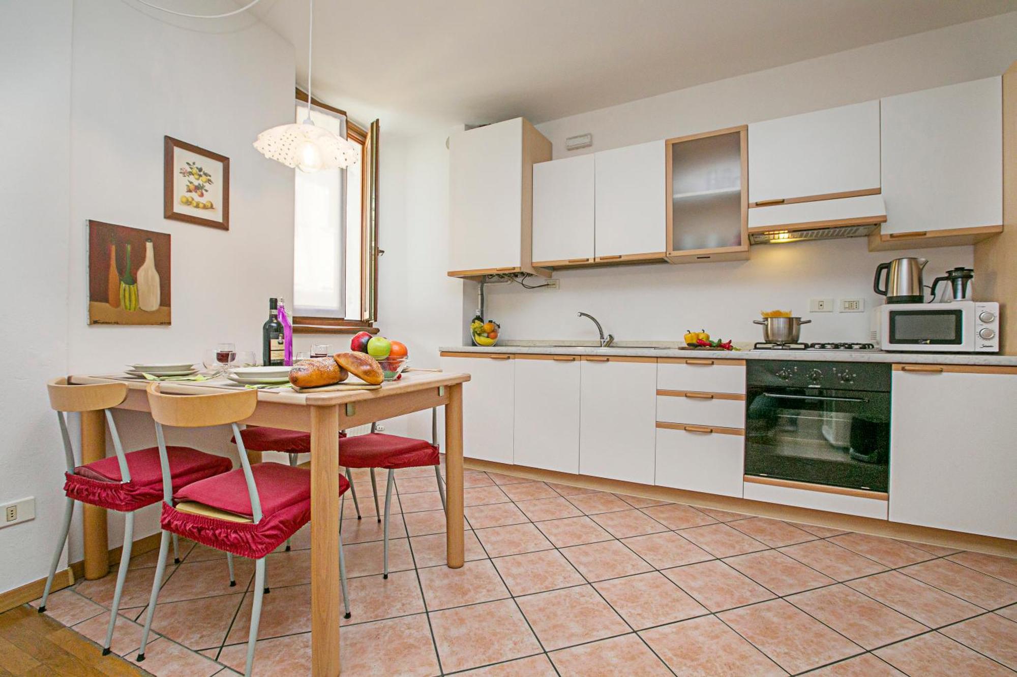 Appartamento Centro Storico Riva 2 - Happy Rentals Exterior photo